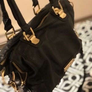Steve Madden black bag crossbody gold embellished